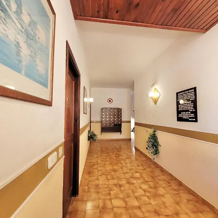 Victoria Apartment